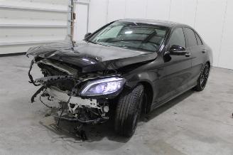 damaged passenger cars Mercedes C-klasse C 300 2020/11