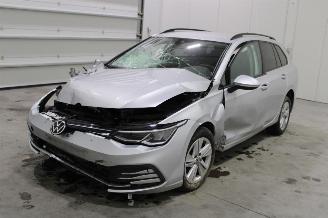 uszkodzony samochody osobowe Volkswagen Golf  2021/2