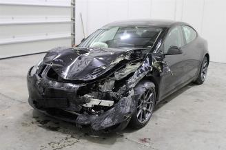 Damaged car Tesla Model 3  2021/12