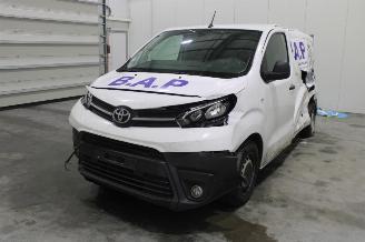 dañado vehículos comerciales Toyota ProAce CITY 2021/10