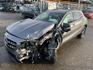 Vaurioauto  passenger cars Mercedes GLA  2018/1