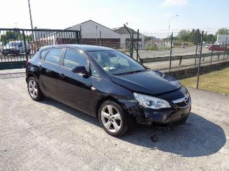 Salvage car Opel Astra 1.3 CDTI A13DTE 2010/8