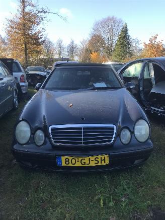 disassembly commercial vehicles Mercedes CLK CLK 200 CABRIO 2000/1