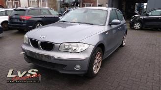 dommages fourgonnettes/vécules utilitaires BMW 1-serie 1 serie (E87/87N), Hatchback 5-drs, 2003 / 2012 116i 1.6 16V 2005/1