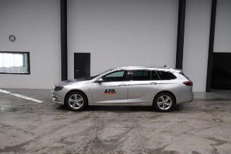 Opel Insignia SPORTS TOURER picture 2